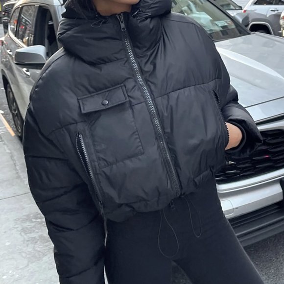 Wore once. OAK + FORT CROPPED PUFFER JACKET in black - Picture 1 of 5